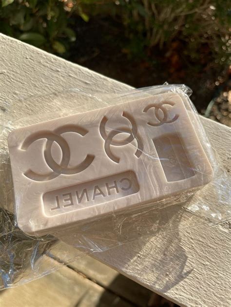 Small Chanel bag mold.